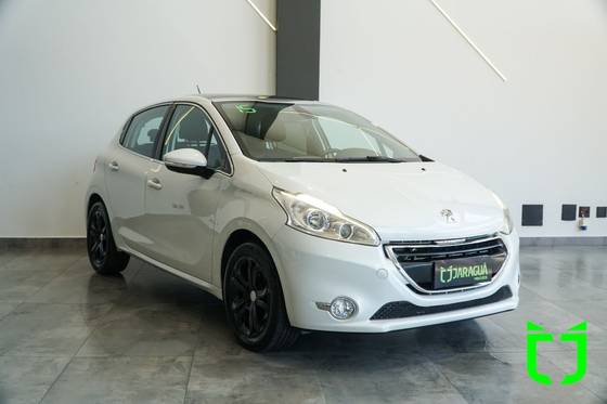 PEUGEOT 208 1.6 GRIFFE 16V FLEX 4P AUTOMÁTICO PEUGEOT 208 1.6 GRIFFE 16V FLEX 4P AUTOMÁTICO